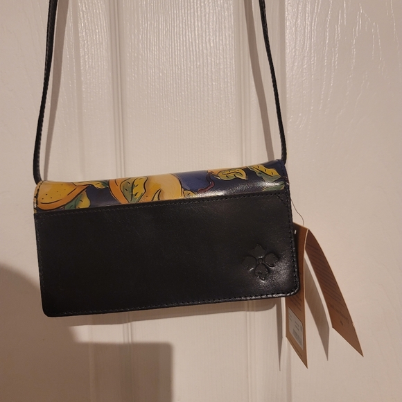 ***SOLD***Patricia Nash Crossbody - Picture 3 of 10